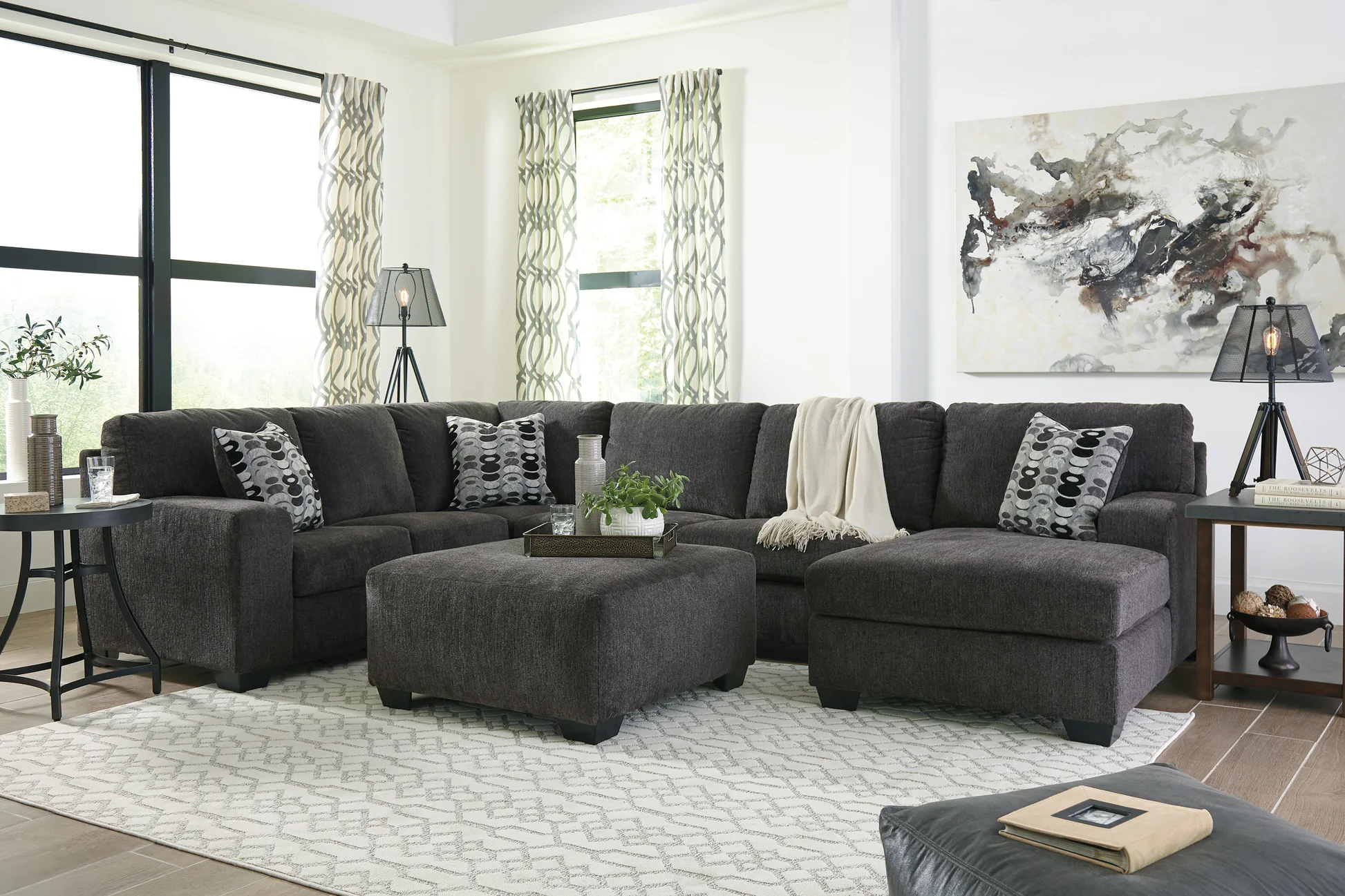 Ashley Ballinasloe 3Pcs Sectional Smoke
